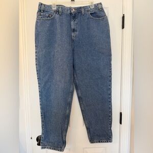 Levi's 550 Relaxed Fit Tapered Leg Denim in Medium Blue